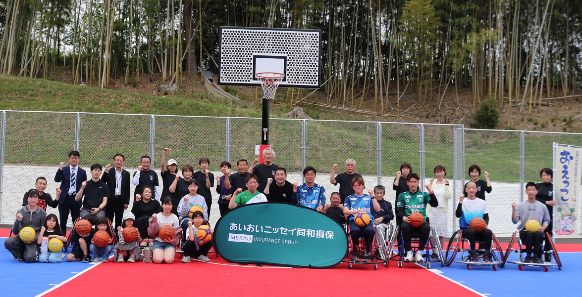 参加者のみなさまとの記念撮影