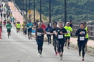 沖縄県うるま市で開催された大会・イベントに渋井 陽子コーチ、土佐 礼子アドバイザーが参加しました